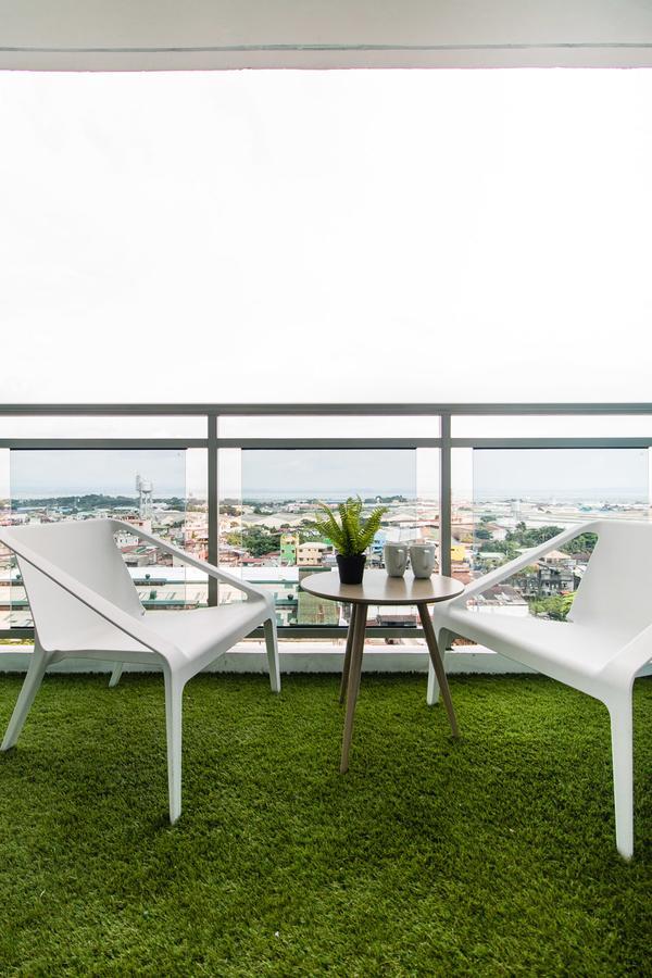 Azure Urban Beach Resort Manila By Radlett ภายนอก รูปภาพ