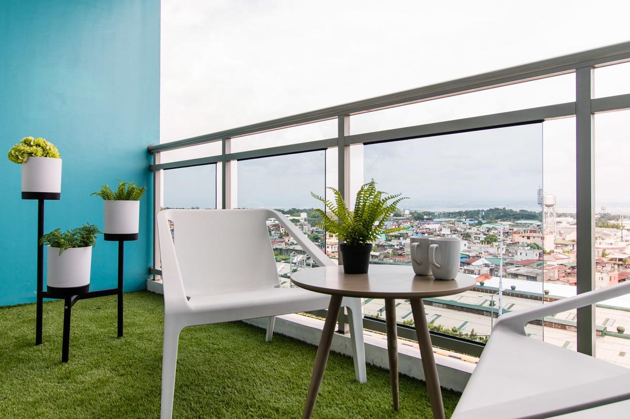 Azure Urban Beach Resort Manila By Radlett ภายนอก รูปภาพ